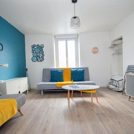 Grand Studio Au Coeur De Dinard A 1Min Du Marche Et 6Min Plage De L'Ecluse Apartment Luaran gambar