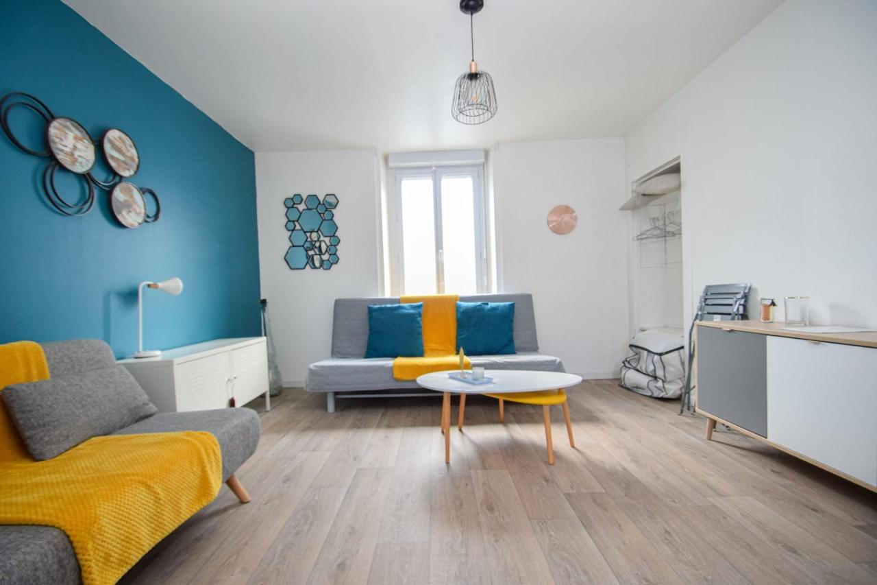 Grand Studio Au Coeur De Dinard A 1Min Du Marche Et 6Min Plage De L'Ecluse Apartment Luaran gambar